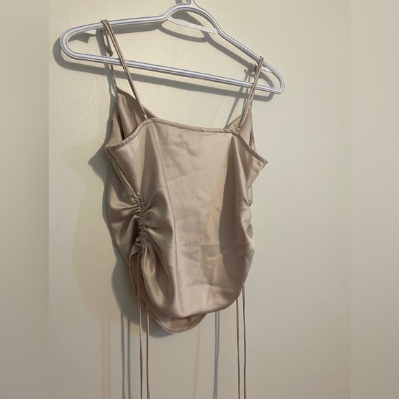 **BUNDLE: Tank-tops** - Picture 2 of 8